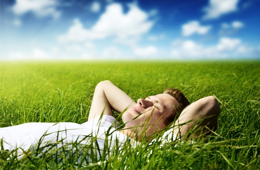 relajado-reactivo-proactivo-facebook-estres-ansiedad-dolor-de-espalda-meditacion-preocupaciones